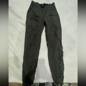 Lululemon army green joggers